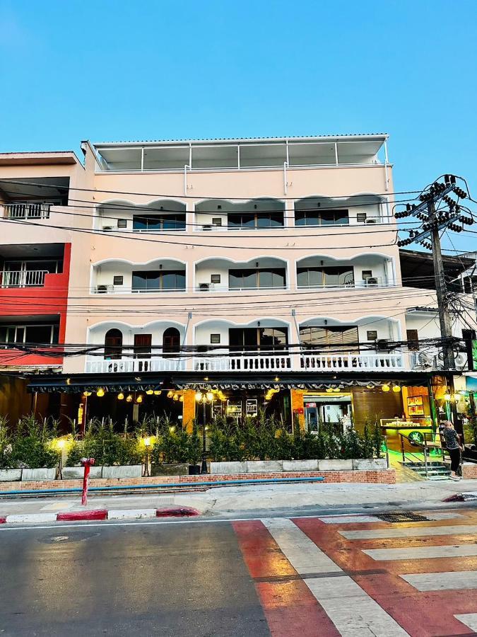 Lime Hotel Patong Экстерьер фото