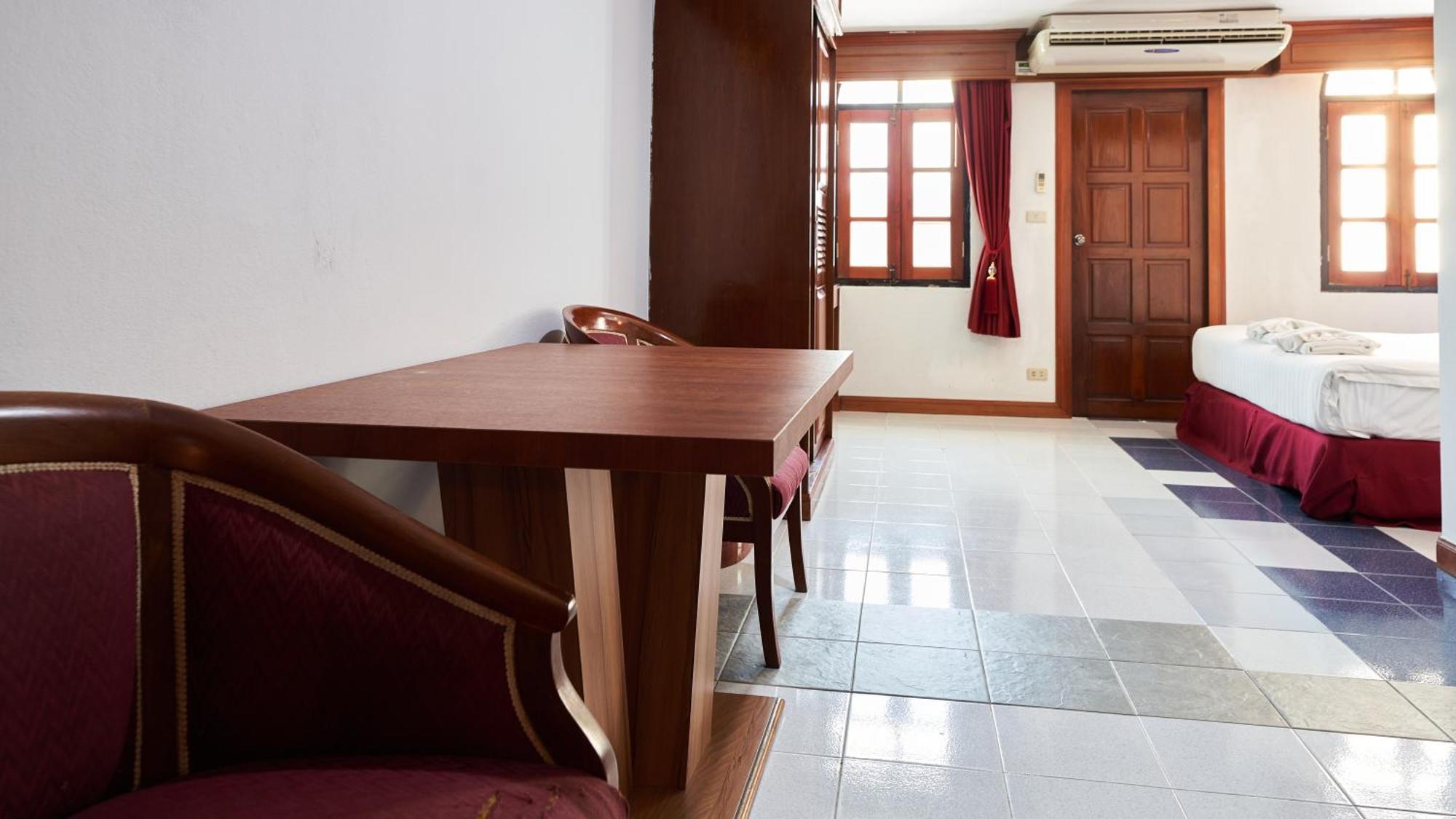 Lime Hotel Patong Номер фото